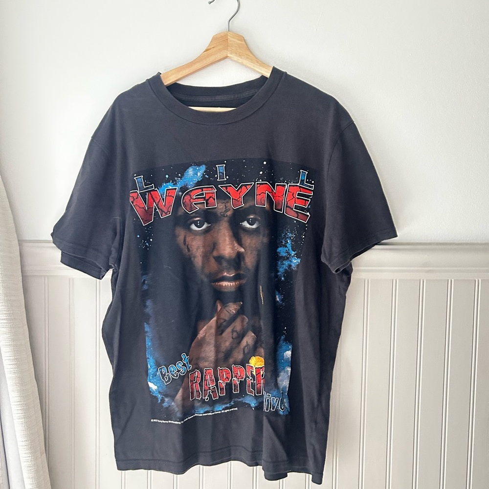 Hollister Large Lil Wayne Weezy Rapper Black Washed Graphic Tee Shirt